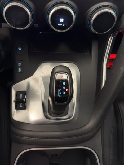 Jaguar E-Pace 2.0D 150 CV AWD aut. S (16)
