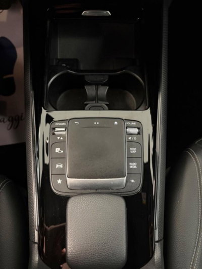 Mercedes-Benz GLB 200 d Automatic Business (14)