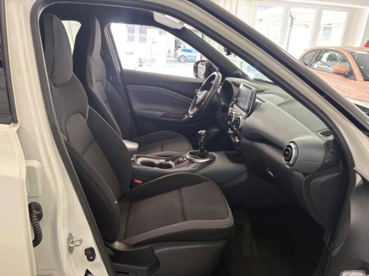 Nissan Juke 1.0 dig-t N-Connecta 114cv (19)