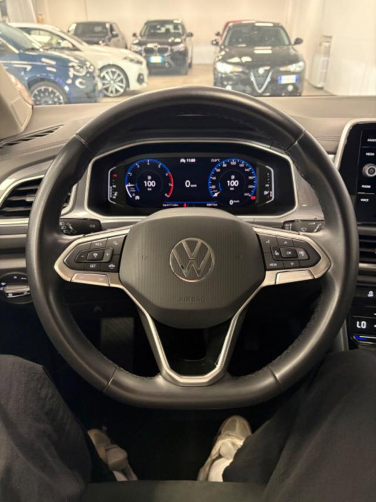 Volkswagen T-Roc 1.0 TSI Style (9)