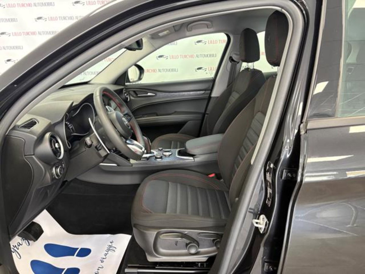 Alfa Romeo Stelvio Stelvio 2.2 Turbodiesel 190 CV AT8 Q4 Super Business (17)
