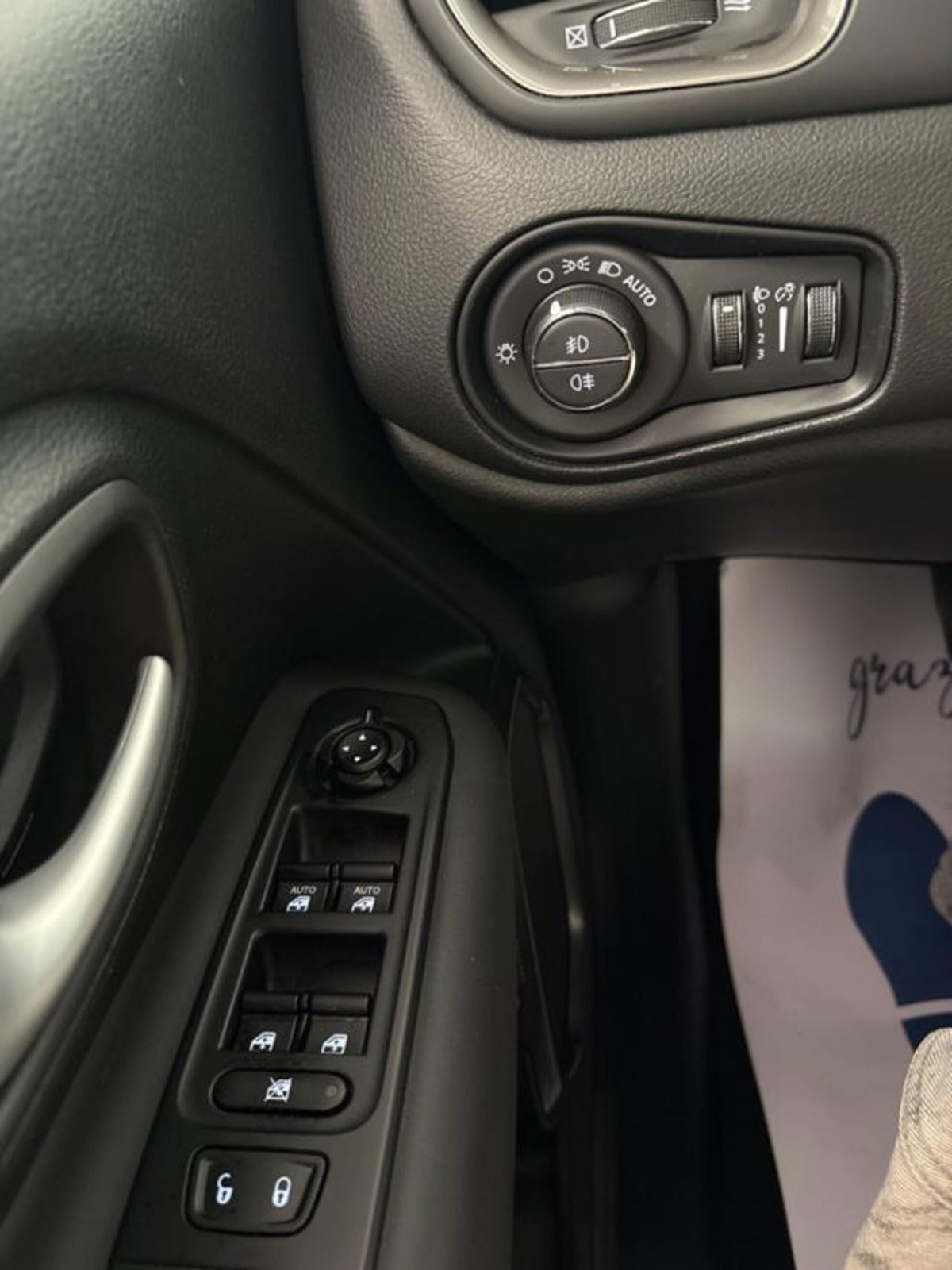 Jeep Renegade 1.6 Mjt 130 CV Limited (11)