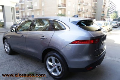 Jaguar F-Pace 2.0 D 180 CV AWD aut. Chequered Flag (6)