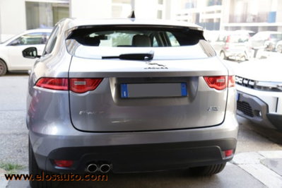 Jaguar F-Pace 2.0 D 180 CV AWD aut. Chequered Flag (7)