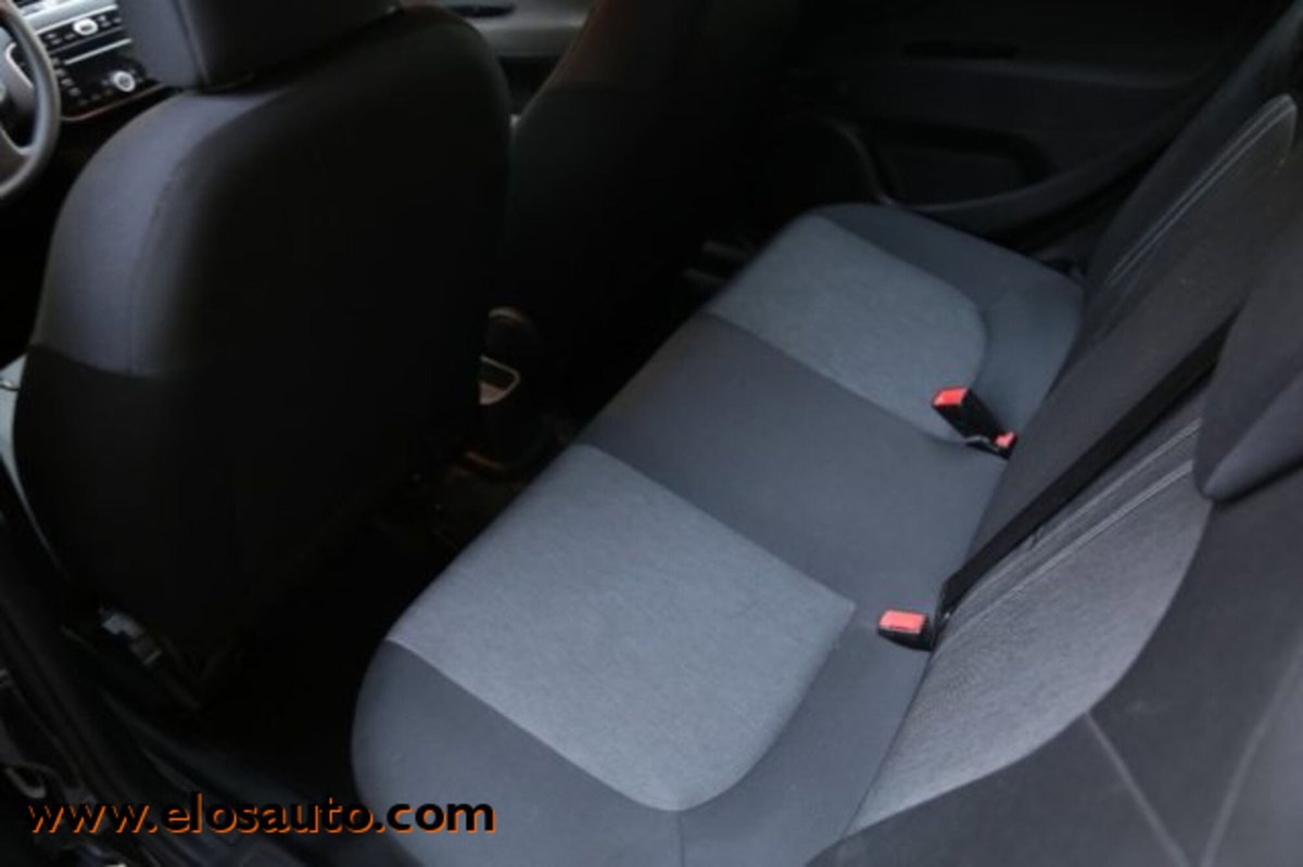 Fiat Punto 1.3 MJT II 75 CV 5 porte Street (11)