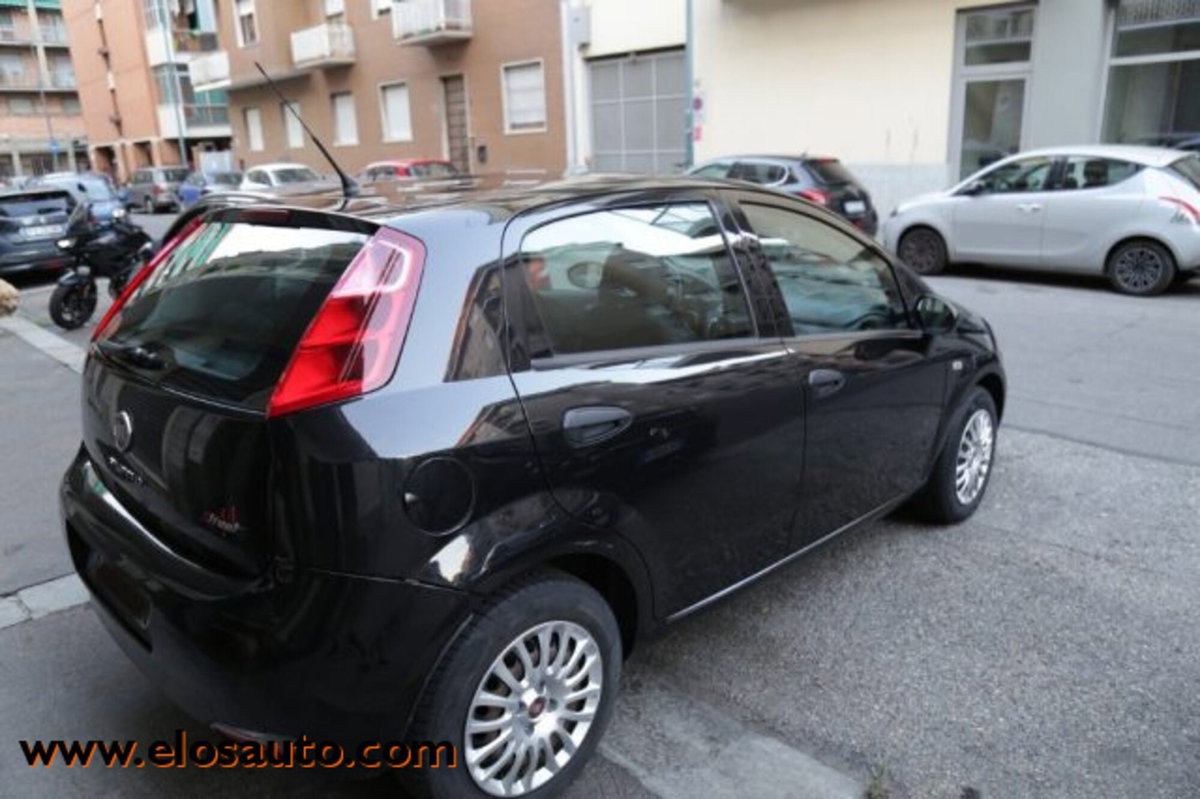 Fiat Punto 1.3 MJT II 75 CV 5 porte Street (4)