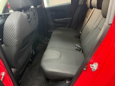Mahindra KUV100 1.2 K8 (8)