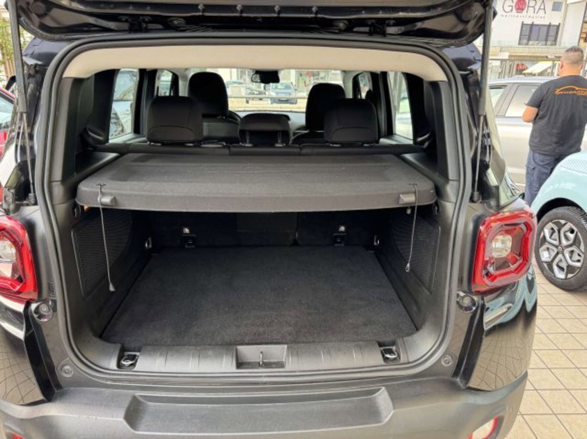 Jeep Renegade 1.6 Mjt 120 CV Limited (14)