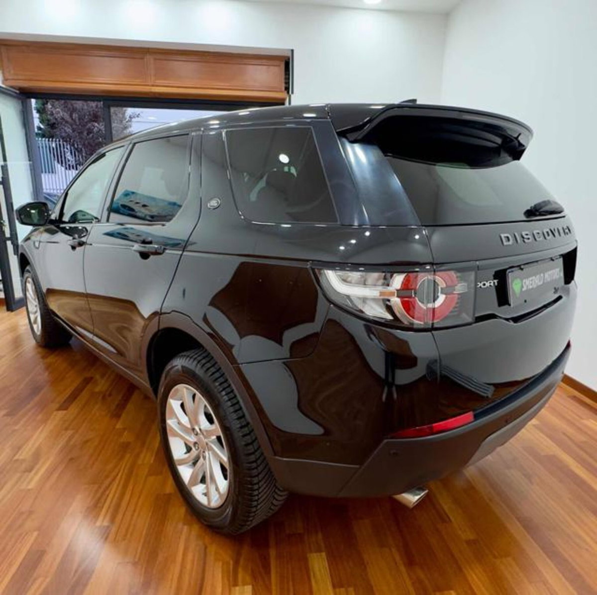 Land Rover Discovery Sport 2.0 TD4 180 CV SE (3)