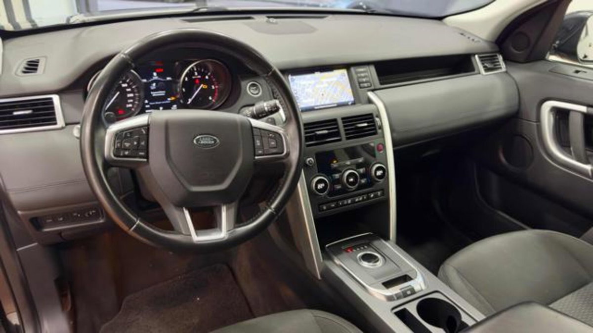 Land Rover Discovery Sport 2.0 TD4 180 CV SE (6)