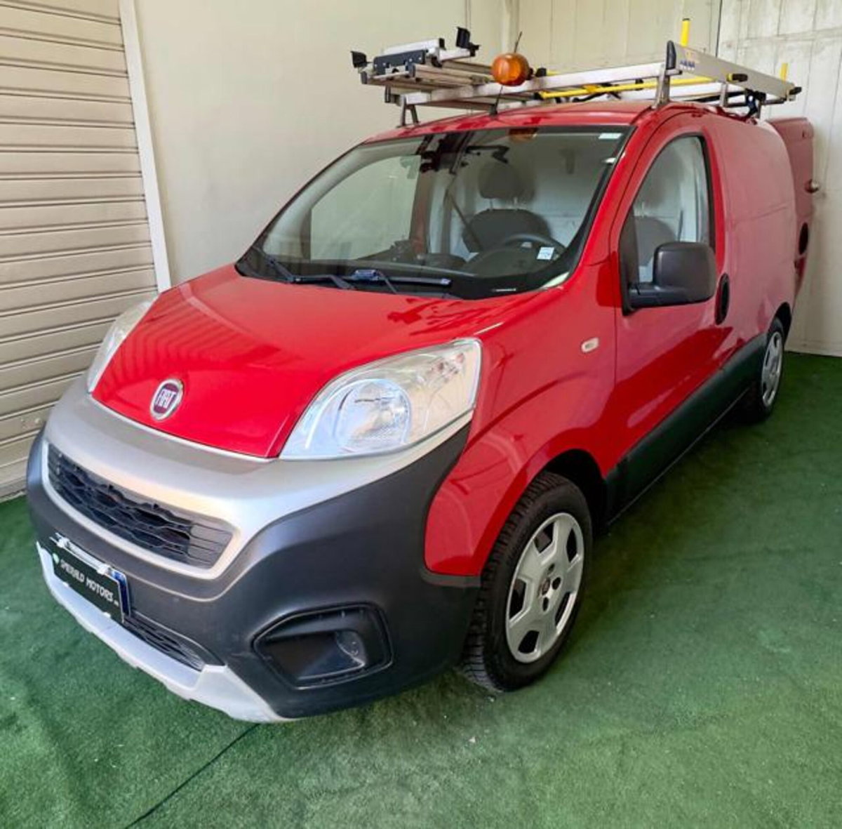 Fiat Fiorino 1.3 MJT 95CV Combi Semi Adventure (2)