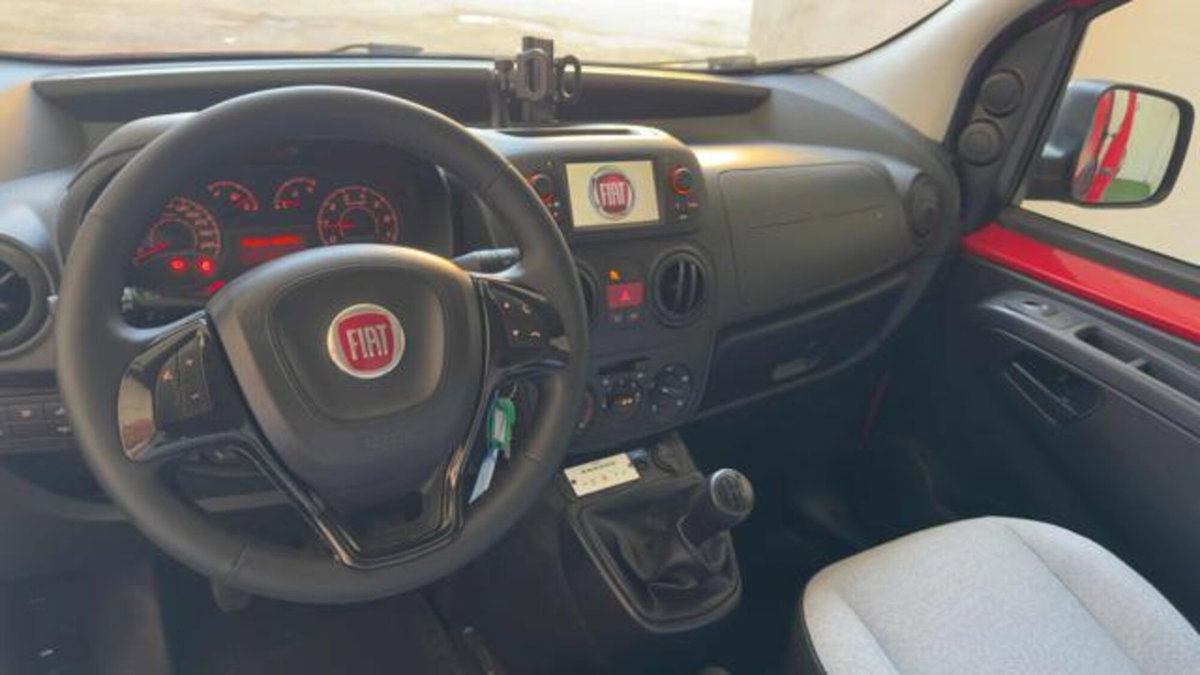 Fiat Fiorino 1.3 MJT 95CV Combi Semi Adventure (7)