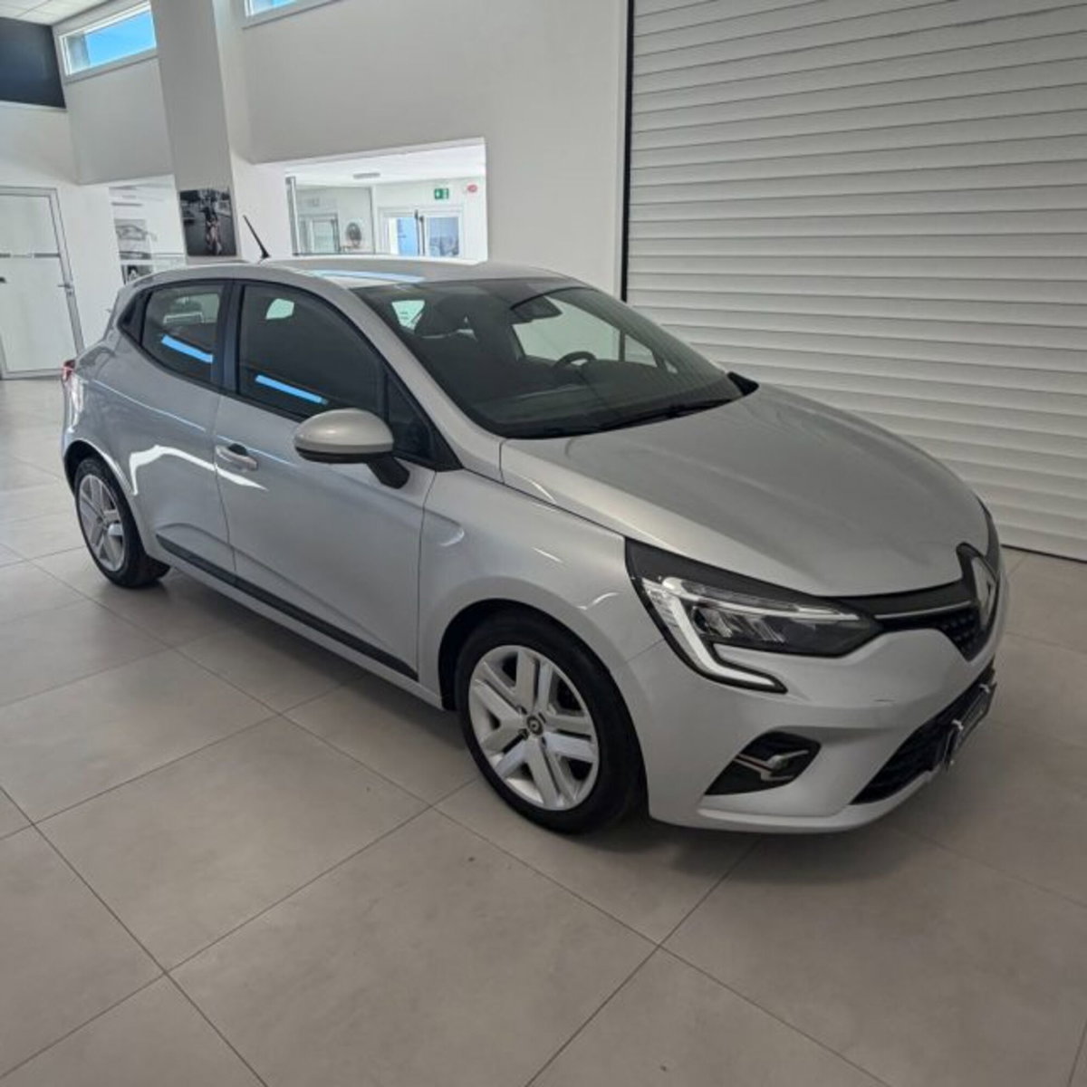 Renault Clio TCe 90 CV 5 porte Business (6)