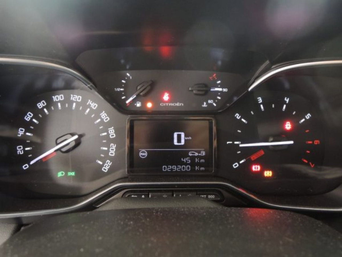 Citroen C3 Aircross PureTech 110 S&S Shine (9)