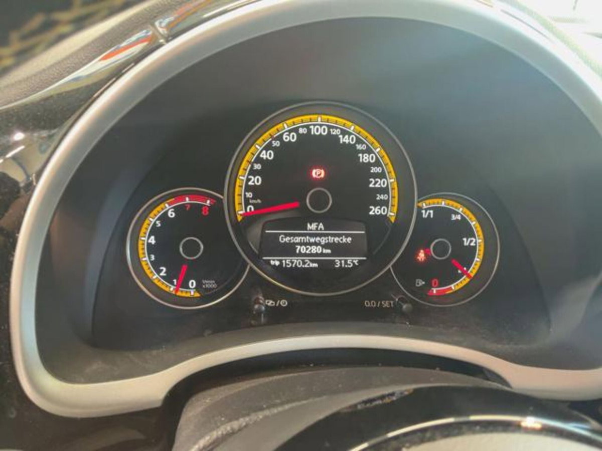 Volkswagen Maggiolino Cabrio 1.4 TSI Sport BlueMotion Technology (5)