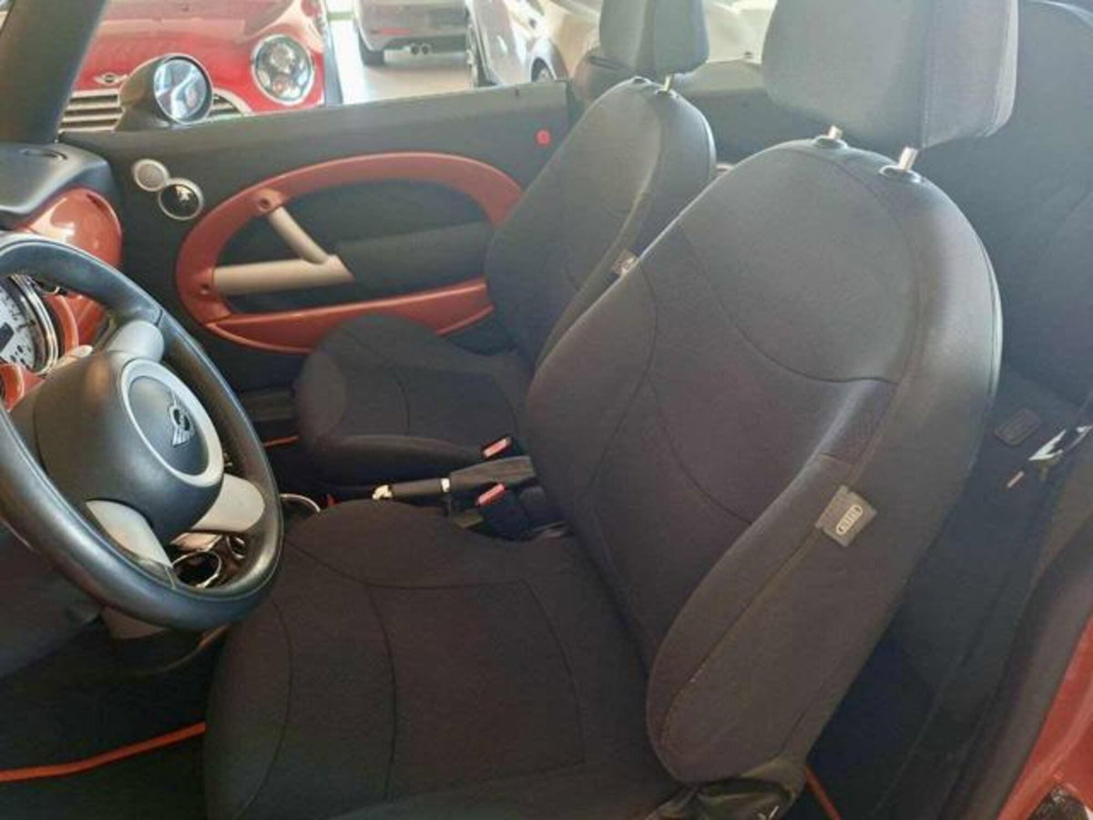 MINI Mini Cabrio 1.6 16V One Cabrio (6)