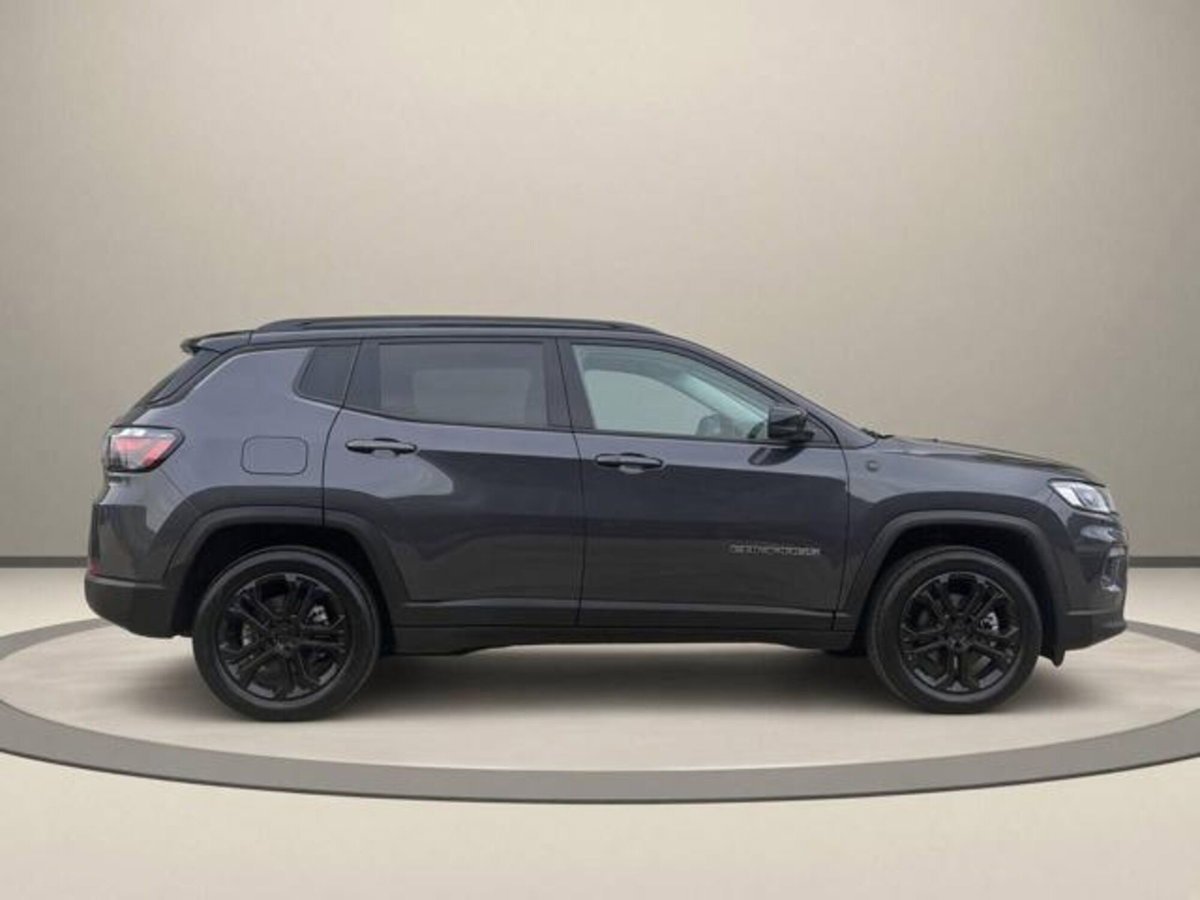 Jeep Compass 1.3 turbo t4 phev North Star 4xe auto (4)