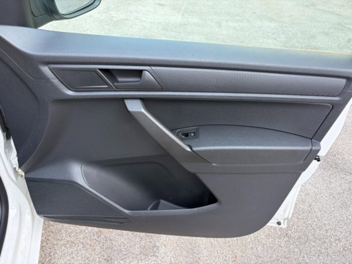 Volkswagen Veicoli Commerciali Caddy 1.4 TGI Kombi (16)