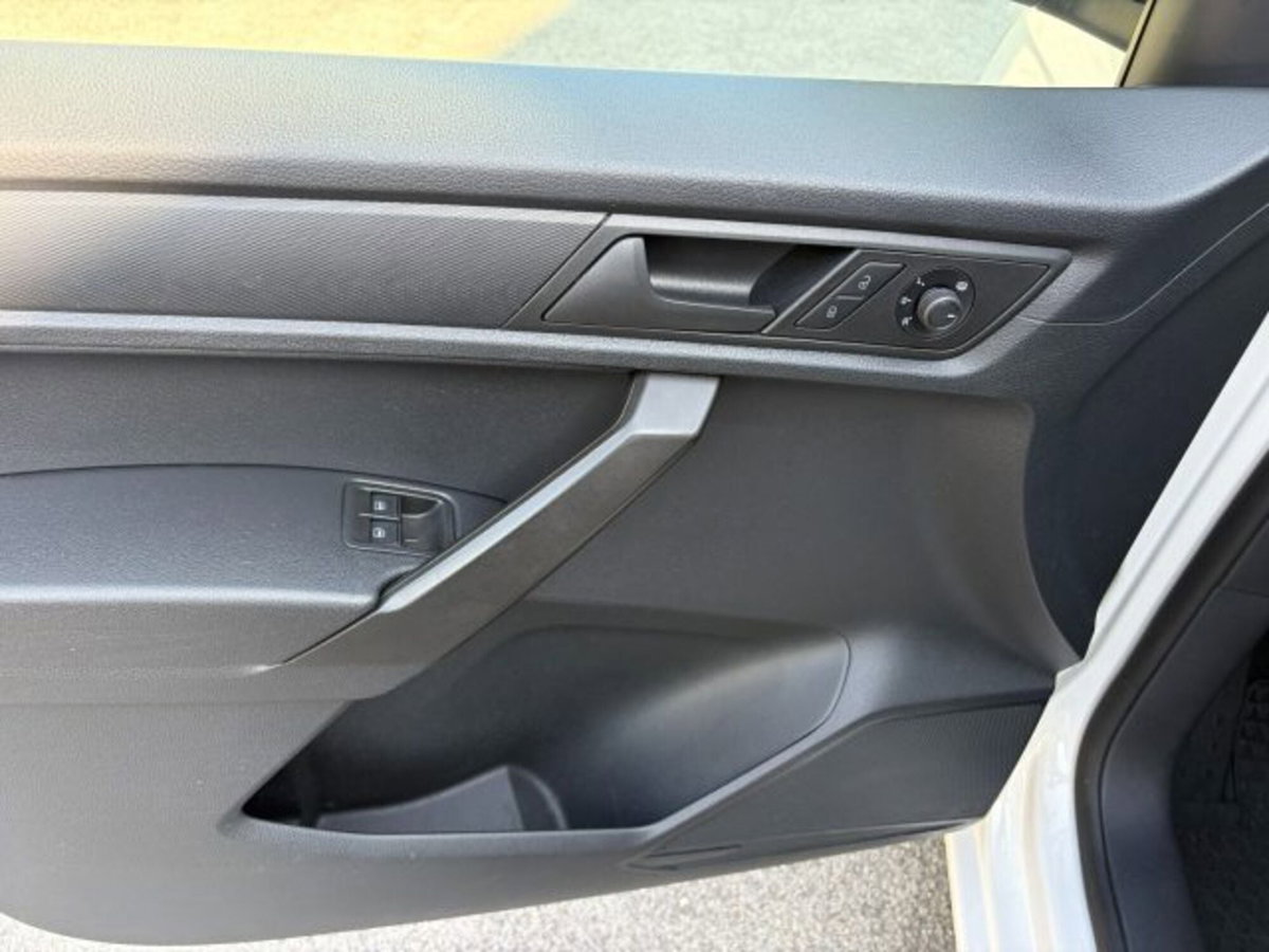 Volkswagen Veicoli Commerciali Caddy 1.4 TGI Kombi (18)