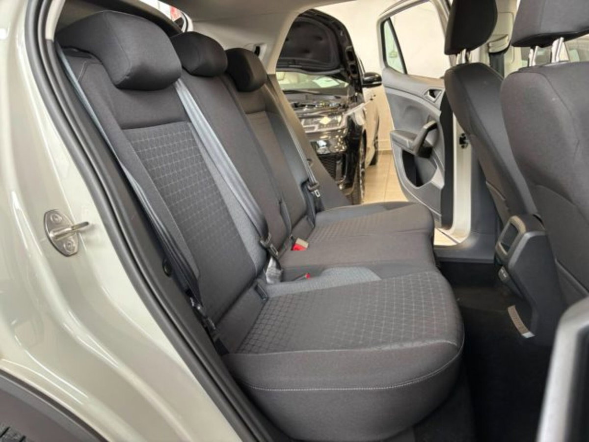 Volkswagen T-Cross 1.0 TSI Urban BMT (15)