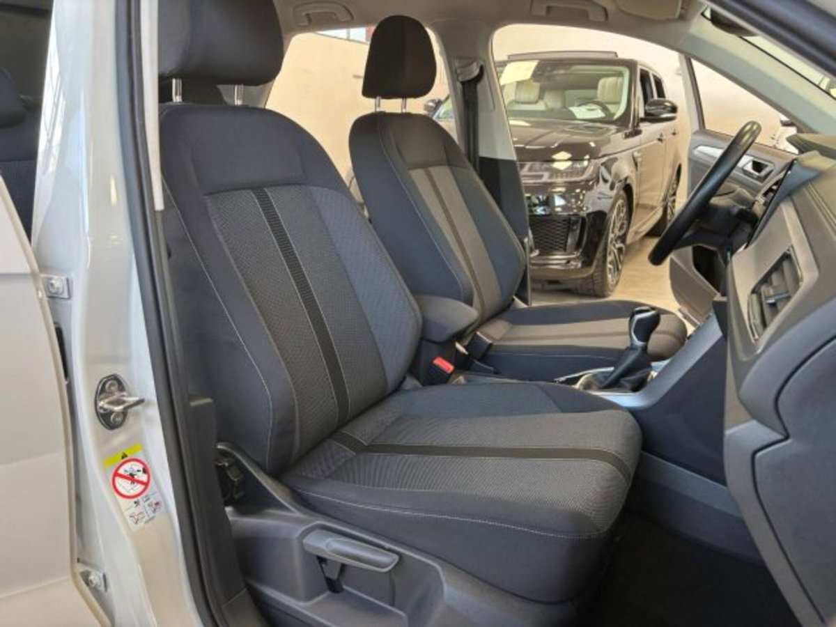 Volkswagen T-Roc 1.0 tsi Edition 110cv (9)