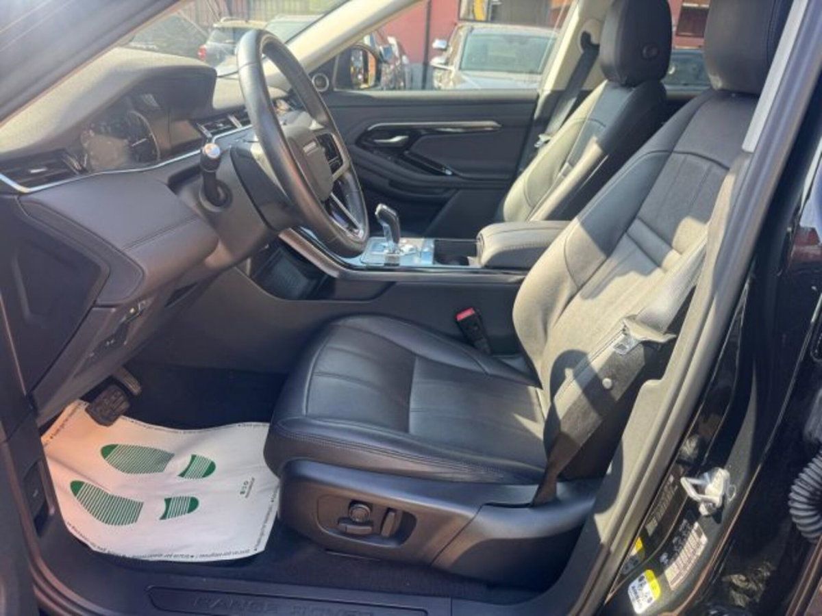 Land Rover Range Rover Evoque 2.0D I4 163CV AWD Auto R-Dynamic SE (8)