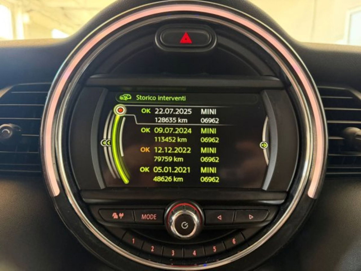 MINI Mini 1.5 Cooper D 5 porte (20)