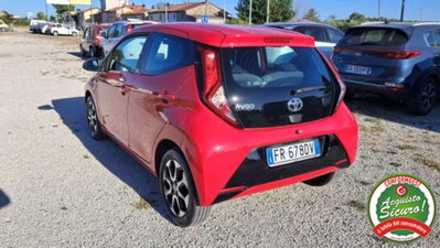 Toyota Aygo 1.0 VVT-i 72 CV 5 porte x-fun (10)