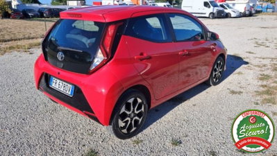 Toyota Aygo 1.0 VVT-i 72 CV 5 porte x-fun (2)