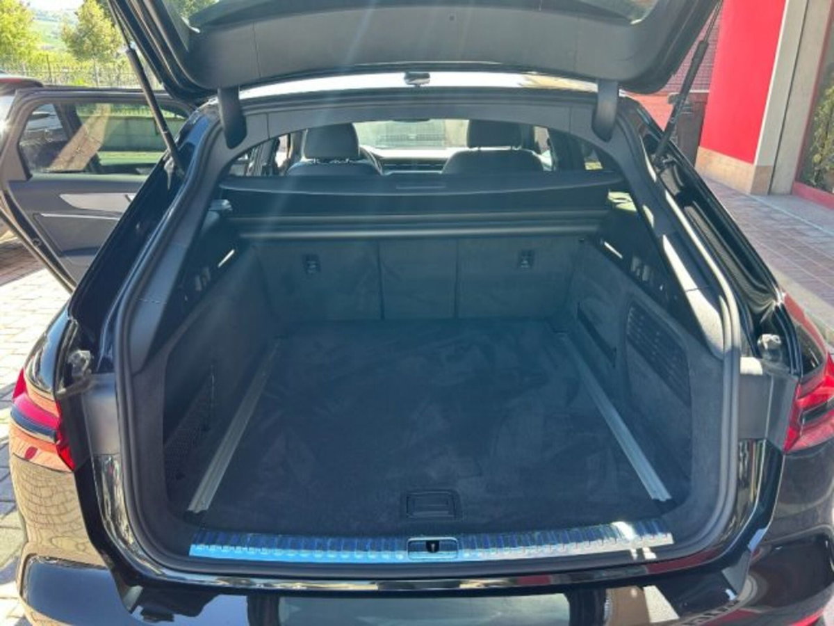 Audi A6 Avant 40 2.0 TDI quattro ultra S tronic Business (7)