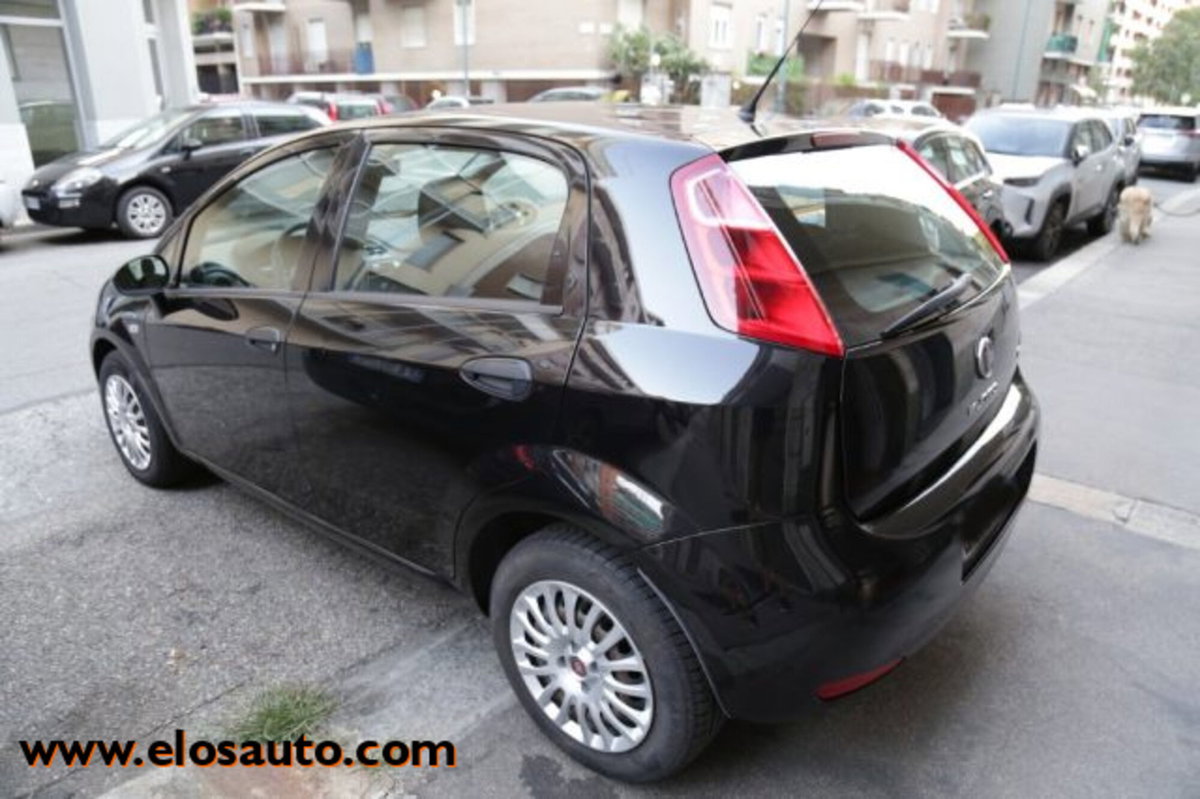 Fiat Punto 1.3 MJT II 75 CV 5 porte Street (7)
