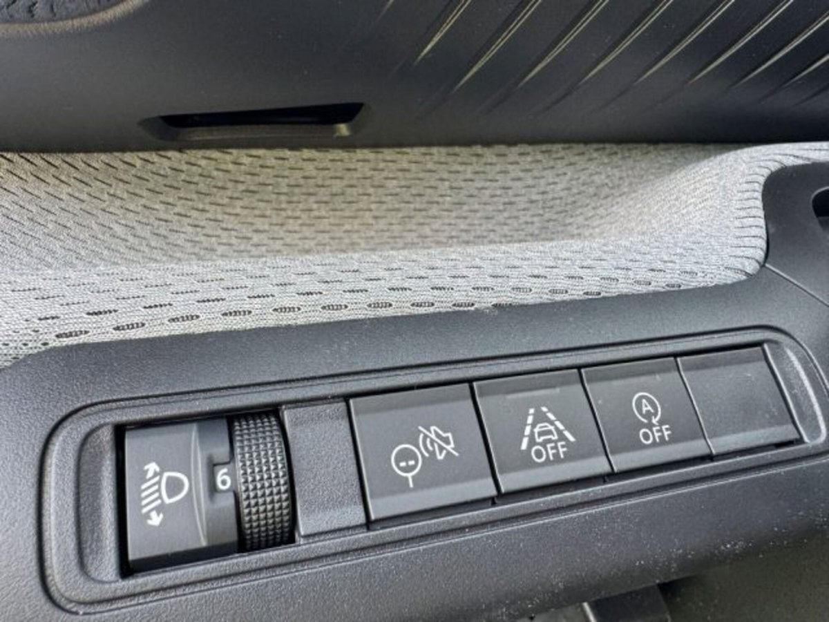 Citroen C3 1.2 puretech turbo Max 100cv s&s (16)