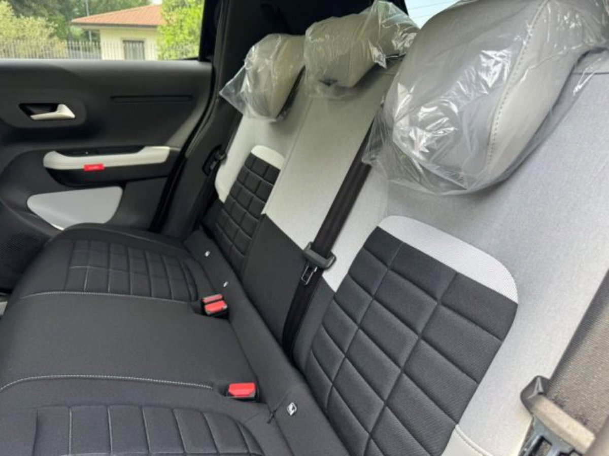 Citroen C3 1.2 puretech turbo Max 100cv s&s (7)