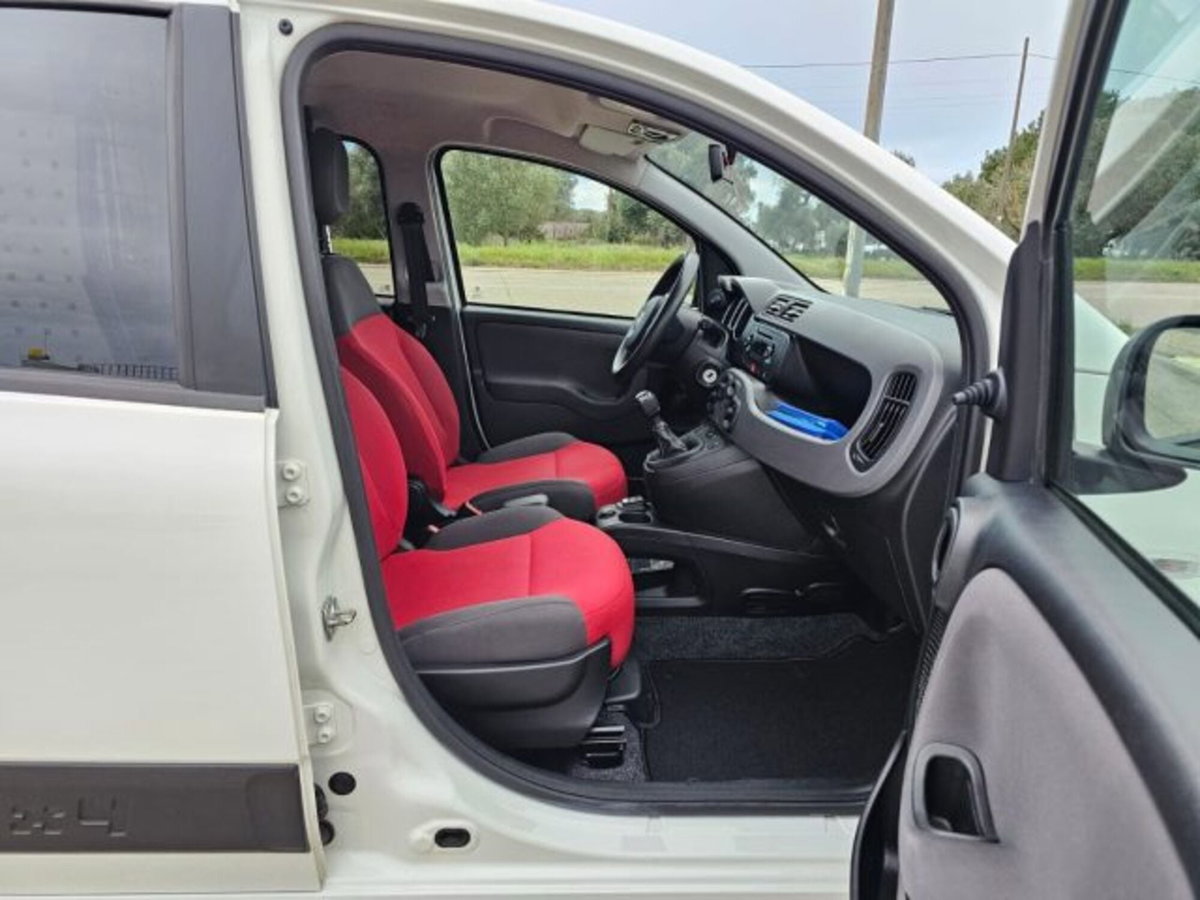 Fiat Panda 1.3 MJT S&S 4x4 Pop Climbing Van 2 posti (16)