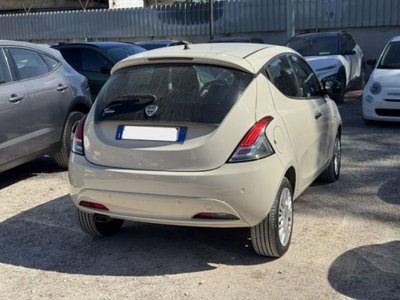 Lancia Ypsilon 1.2 69 CV 5 porte Silver (4)