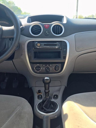 Citroen C3 1.4 HDi 70CV Elegance (13)