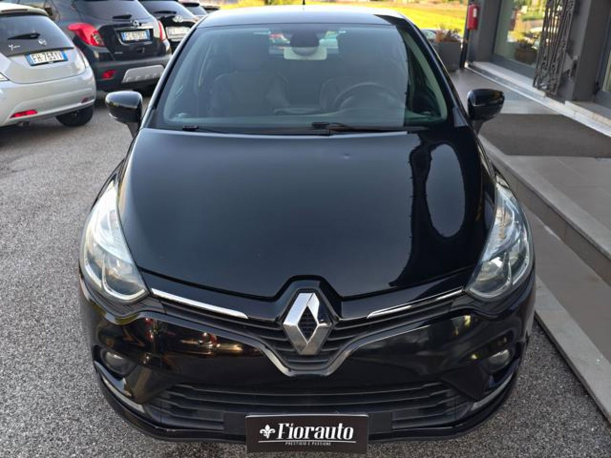 Renault Clio 1.2 75 CV 5 porte Duel