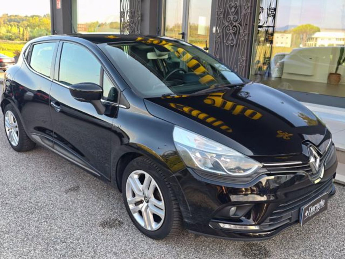 Renault Clio 1.2 75 CV 5 porte Duel (2)