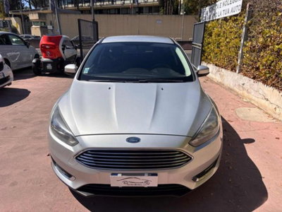Ford Focus 1.5 TDCi 120 CV Start&Stop Powershift Titanium (2)