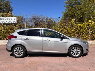 Ford Focus 1.5 TDCi 120 CV Start&Stop Powershift Titanium (4)