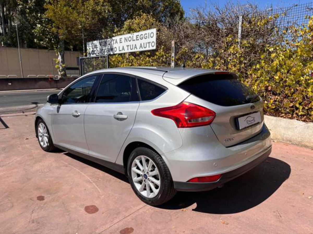 Ford Focus 1.5 TDCi 120 CV Start&Stop Powershift Titanium (7)