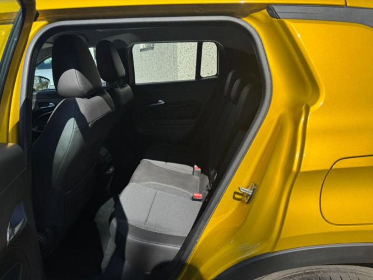 Jeep Avenger 1.2 turbo Altitude fwd 100cv (8)
