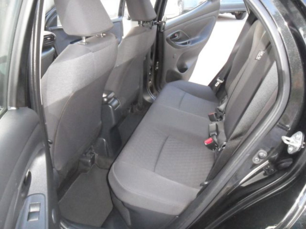 Toyota Yaris Cross 1.5 Hybrid 5p. E-CVT Lounge (14)