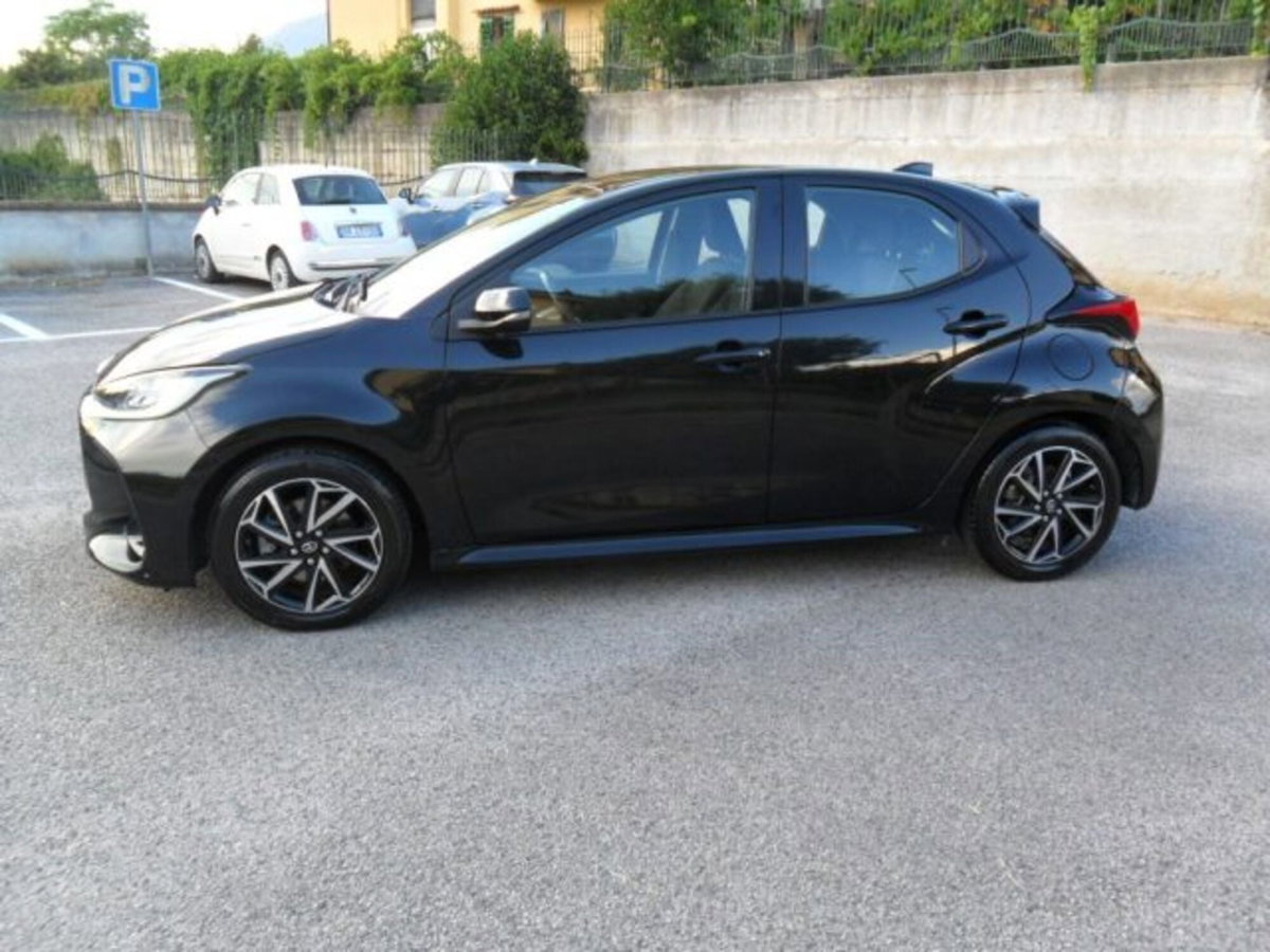 Toyota Yaris Cross 1.5 Hybrid 5p. E-CVT Lounge (4)