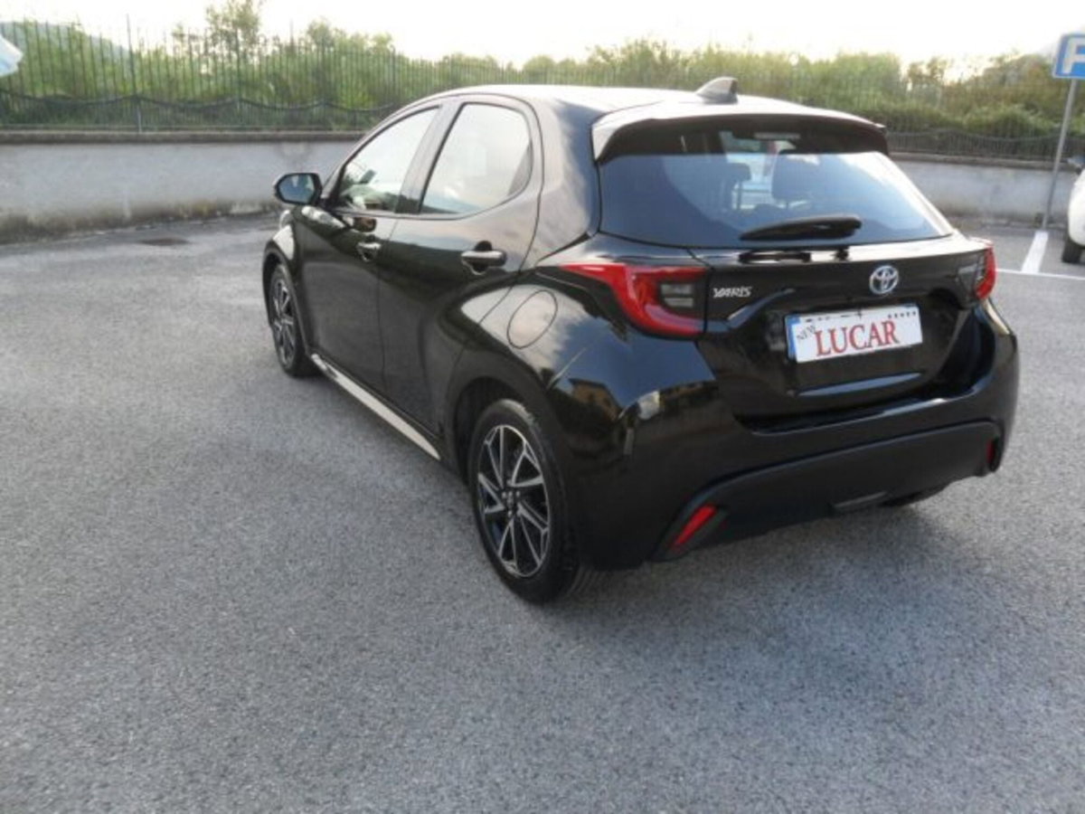 Toyota Yaris Cross 1.5 Hybrid 5p. E-CVT Lounge (5)