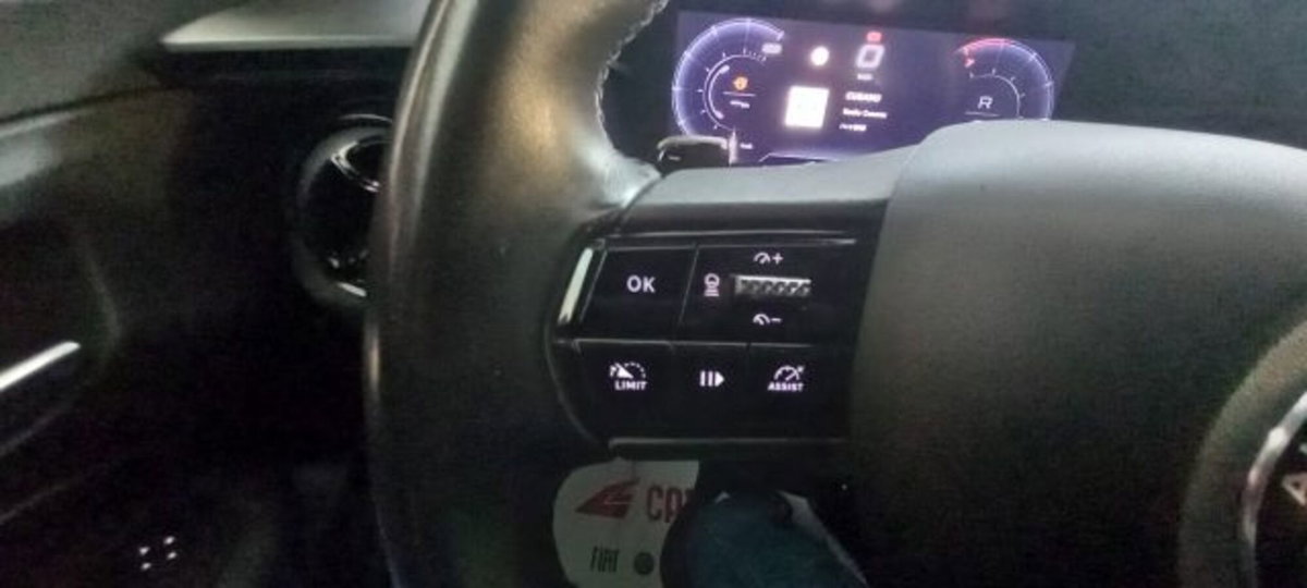 Alfa Romeo Junior 1.2 ibrida Sport Speciale 145cv edct6 (16)