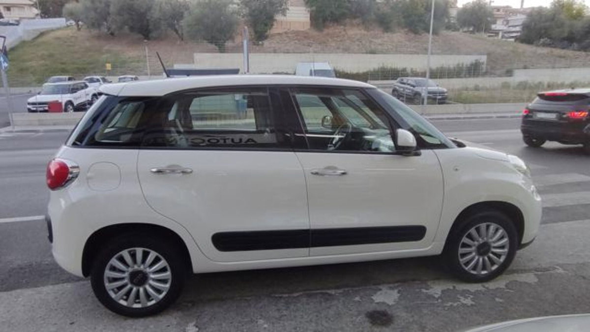 Fiat 500L 0.9 TwinAir Turbo Natural Power Lounge (2)
