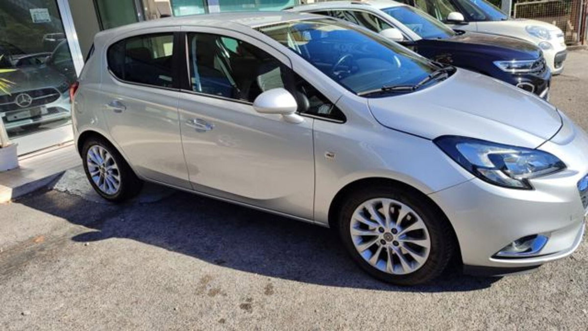 Opel Corsa 1.3 CDTI ecoFLE95CV Start&Stop aut. 5 porte Cosmo (2)