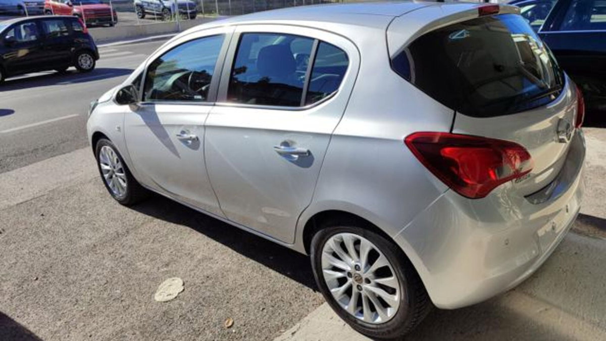 Opel Corsa 1.3 CDTI ecoFLE95CV Start&Stop aut. 5 porte Cosmo (4)