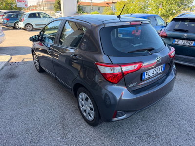 Toyota Yaris 1.0 5 porte Active (6)